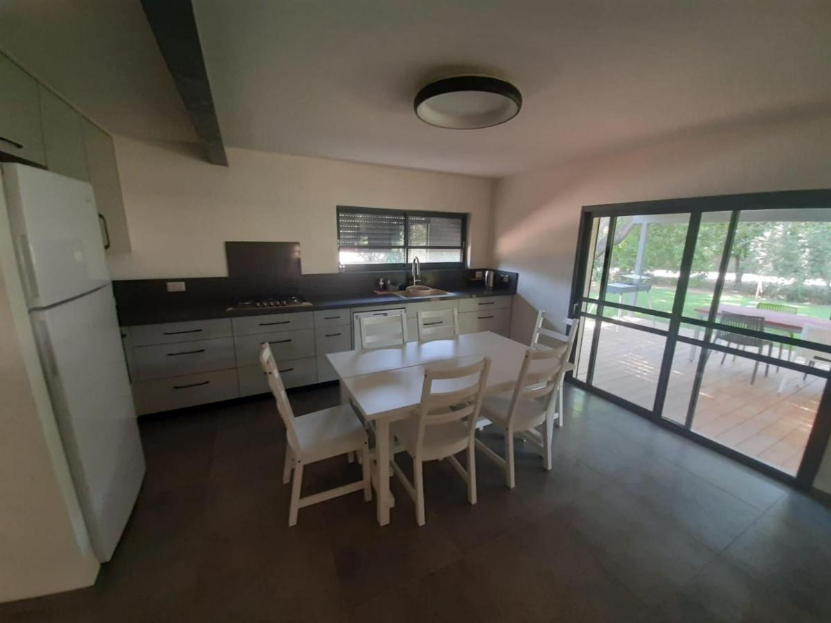 במשק ליד הנחל Casa vacanze *